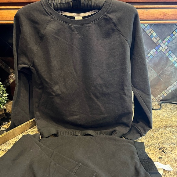 BLACK MATCHING CALVIN KLEIN SET - Picture 1 of 6